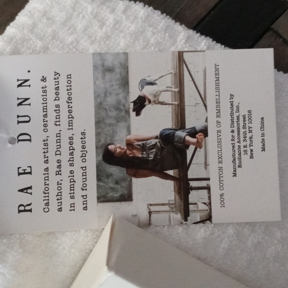 Rae Dunn Soap bar + 2 Rae Dunn Christmas towels. Great hostess gift - Picture 5 of 5